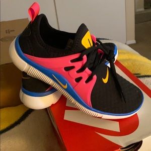 Women’s Nike Acalme